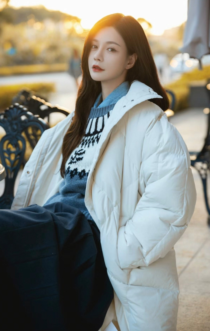 沈梦辰新穿搭好好看呀,粉色可爱白色御姐……|沈梦辰|穿搭_新浪新闻