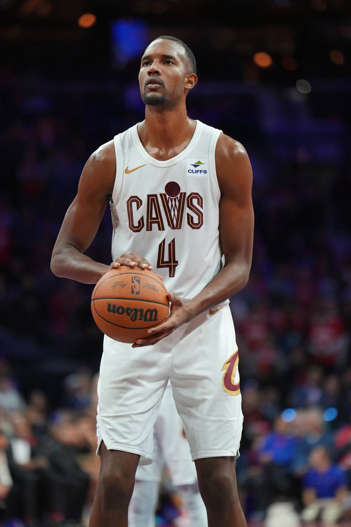 shams:加兰遭遇颌骨骨折,预计缺席数周……|加兰|颌骨骨折|骑士_新浪