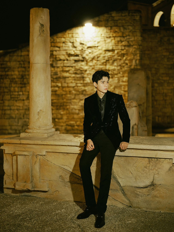 龚俊|黑天鹅_新浪新闻