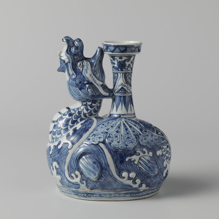 青花翼龙形军持  约1575——1600 荷兰国家博物馆藏