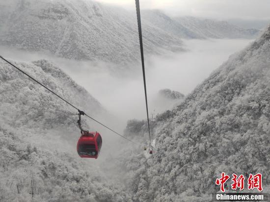 陝西漢中龍頭山冬日雪景宛若童話