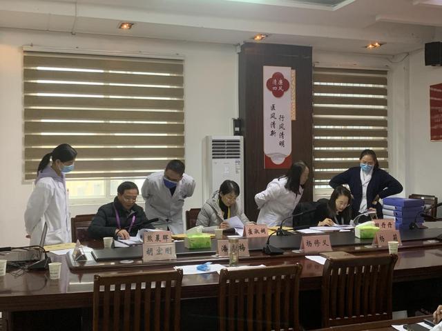 河南省高血壓防治中心專家組蒞臨固始縣人民醫院評審指導