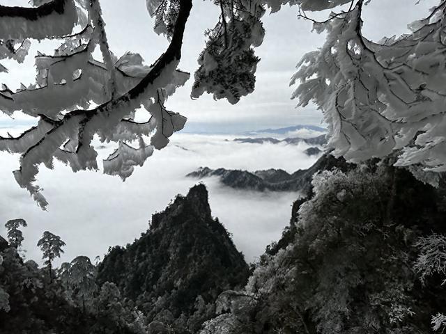 莽山五指峰雪景图片