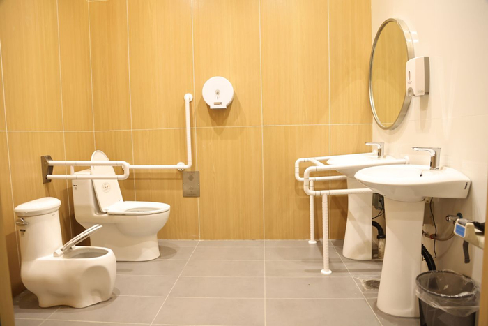      “家庭式”无障碍卫生间    
