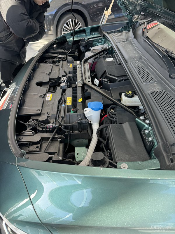 ID.7 VIZZION有长续航642km与四驱版570km两种综合续航选择 郭跃/摄