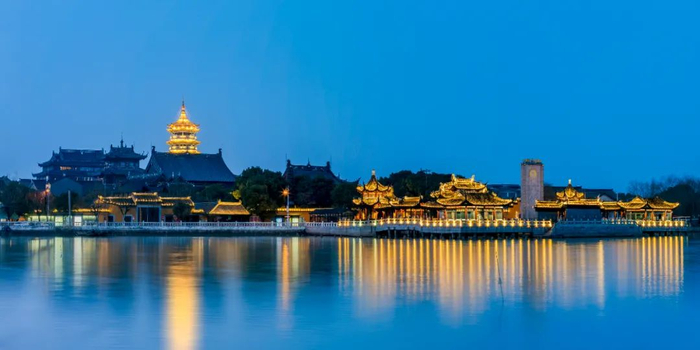 吴江区平望镇莺脰湖夜景 苏州市吴江区委宣传部供图