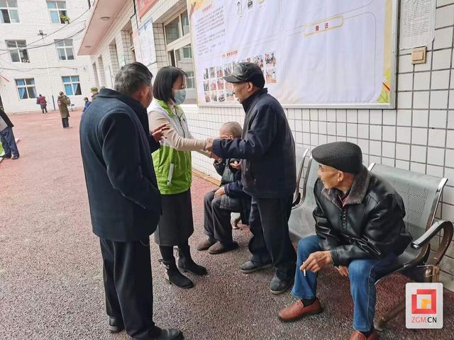 富順東湖街道關愛特殊困難群體匯聚溫情紓困解難