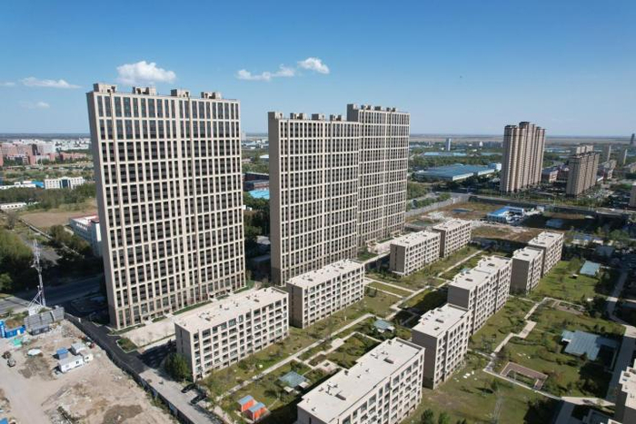 融创·冰雪影都全力以赴"保交付" 2700余户业主顺利入住