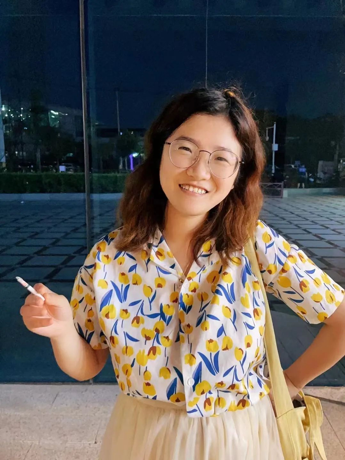 清华文科女博士:卷不动了,转行"算命"|清华大学_新浪新闻