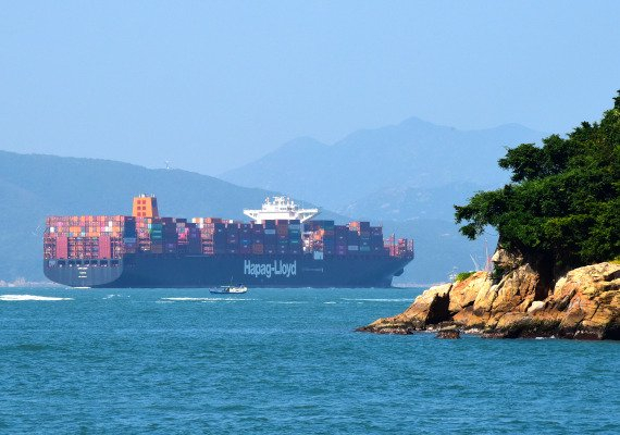 ▲红海海域船只。图/新华社