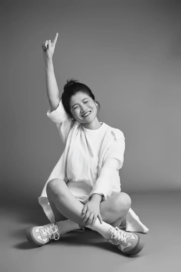 清华文科女博士:卷不动了,转行"算命"|清华大学_新浪新闻