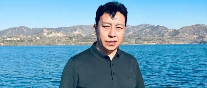 又一个普通人走红了，普通人还够用吗？