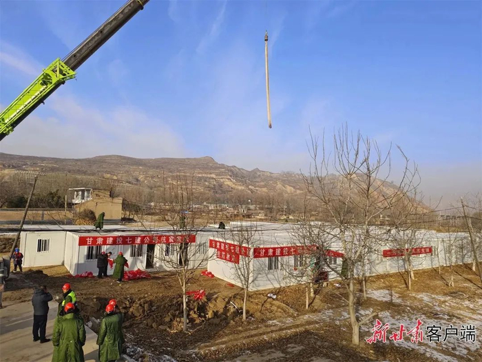 甘肃建投七建公司已经搭建完成的活动板房。