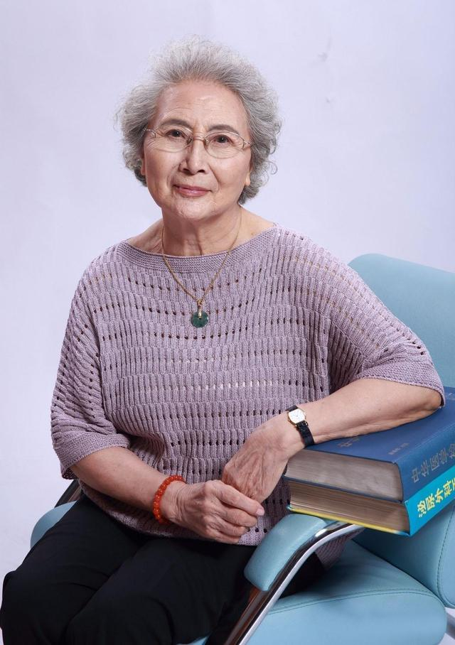 中国高寿老人越来越多 这十位90岁以上老艺术家 全都具有5大特征|于洋
