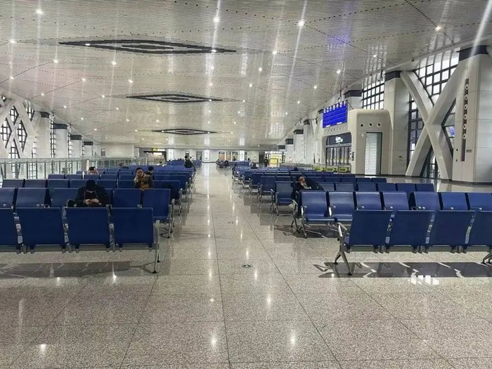 12月11日，临泉高铁站一景 图源：时代周报记者 傅一波
