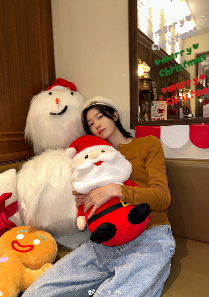 孙滢皓|圣诞快乐_新浪新闻