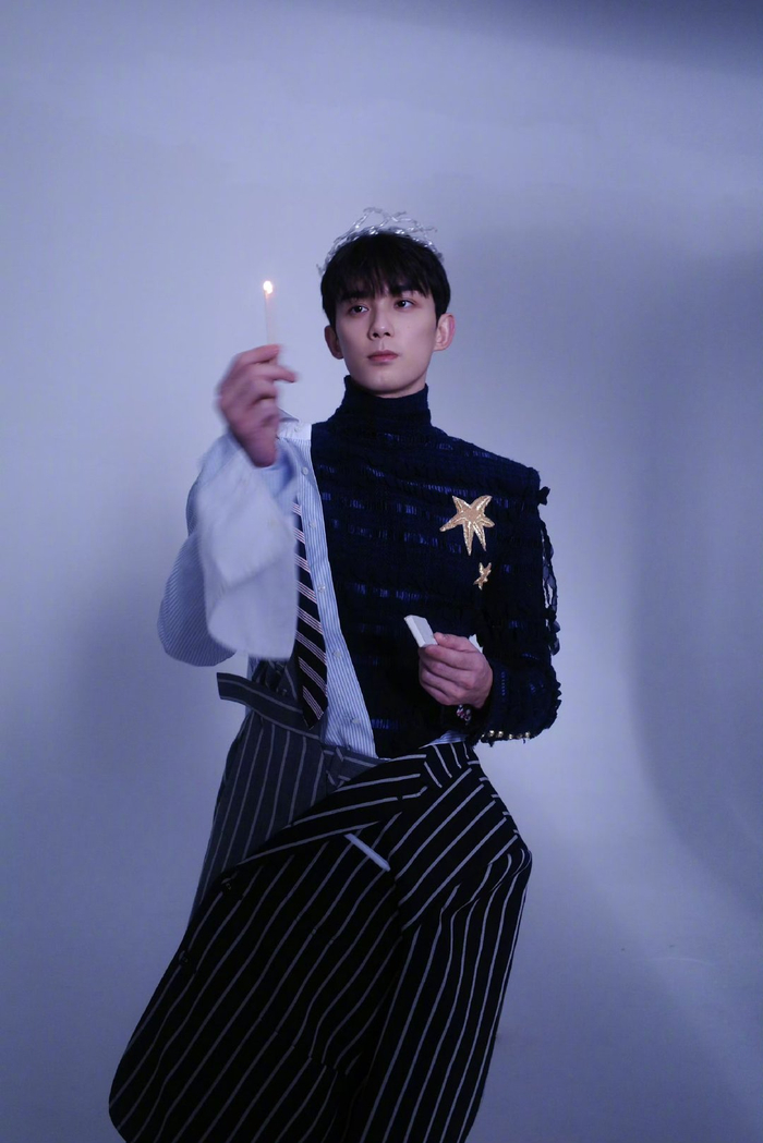 祝@吴磊leo 生日快乐!|吴磊|旋风少女|不虚此行_新浪新闻