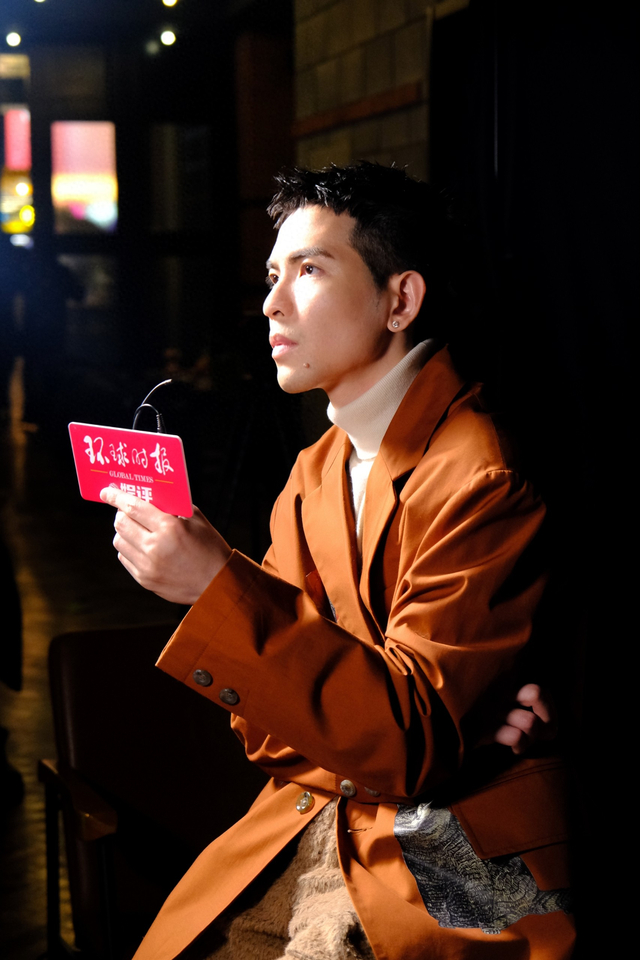 萧敬腾接受《环球时报》专访。邵群玉摄