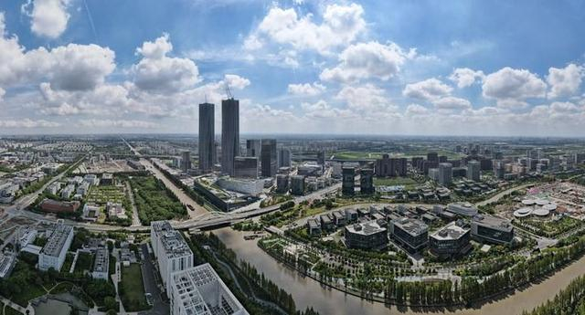 空中俯瞰位于上海浦东新区的张江科学城（无人机全景照片，2023年9月10日摄）。新华社记者 方喆 摄