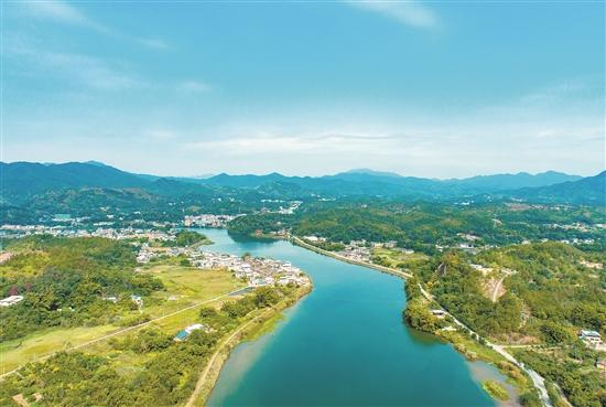 广州荔湾区派驻梅州梅县区驻镇帮镇扶村工作组倾荔帮扶显真