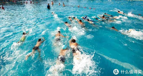 绷带什么材质2023年有什么值得推荐的泳镜？科技感十足的光粒智能防雾泳镜推荐!Holoswim2s AR智能游泳眼镜评测指南_https://www.jmylbn.com_新闻资讯_第2张