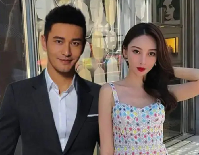 忍不住秀!黄晓明与小15岁叶珂参加双旦聚会!笑容满面似情侣|黄晓明_新浪新闻