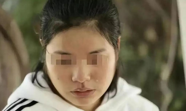 后悔不已的李春玲