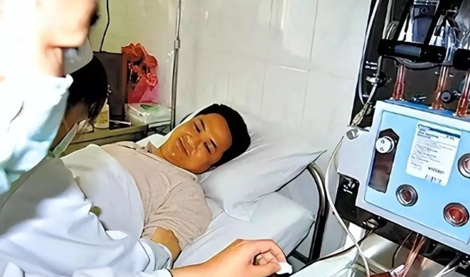 正在进行治疗的王传龄