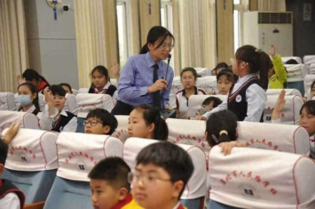 淮北法治宣传活动现场。团淮北市委供图