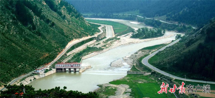 引大入秦工程渠首引水枢纽。