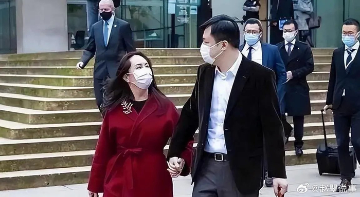 孟晚舟拥有过两次婚姻,育有四个孩子……
