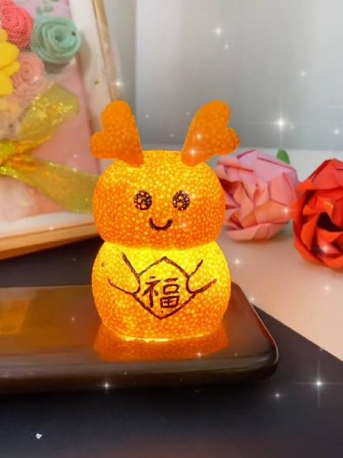 橘子皮不要扔,元旦就要到了,和孩子来做可爱的小橘灯手工吧__财经头条