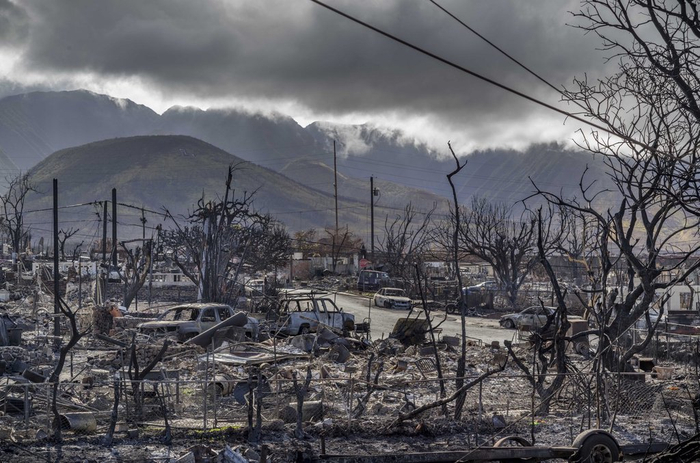 当地时间2023年8月25日，美国夏威夷毛伊岛，野火灾难发生后，著名旅游城镇拉海纳一片疮痍。