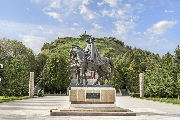 ▲和亲铜像。（图片来源：视觉中国）