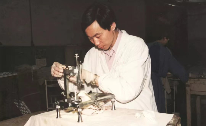 热爱科研的陈生弟