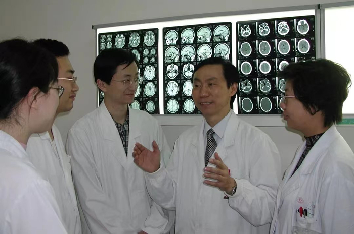 昨日的“住院”，今日的“大医”。本文图片由受访者提供