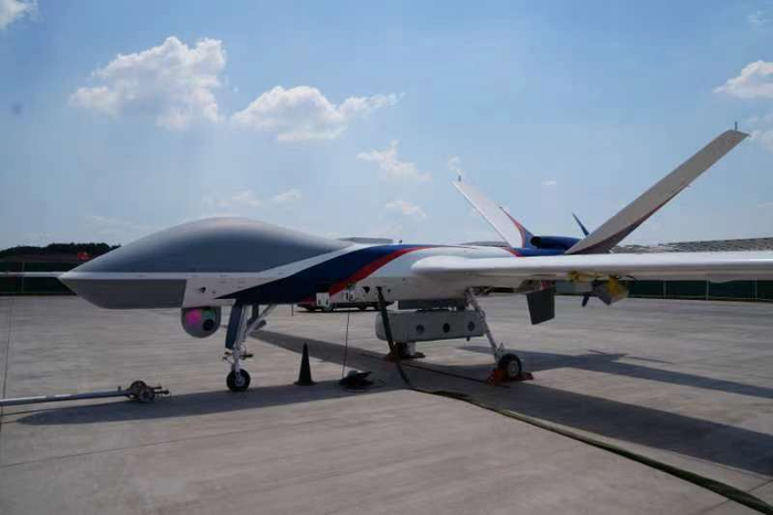 翼龙-2H应急救灾型无人机。