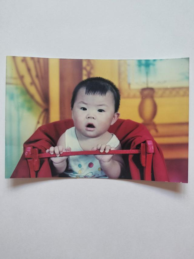 童年董宇。受访者供图