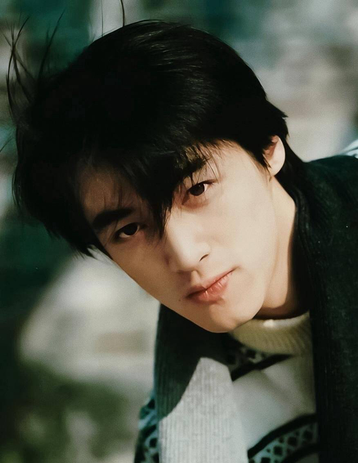 看看我刚刚发现了什么……|胡歌_新浪新闻