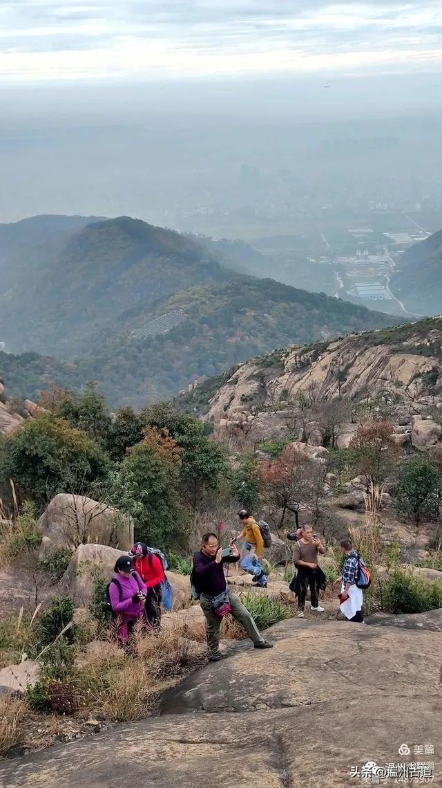 登頂大羅山最高峰探尋神秘龍脊