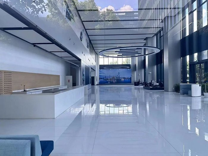 威马汽车大厦已人去楼空（车市物语摄）