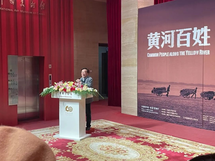▲黄河百姓影展开幕式上，朱宪民正在发言。新京报记者 隋坤 摄