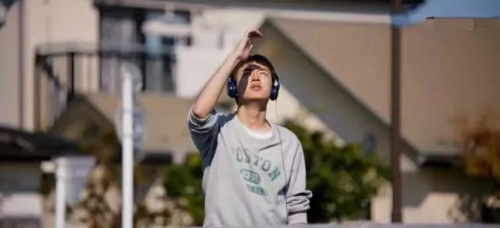 今时今日的我们渴望对真相的洞见。（图/《如果有一天我将会离开你》）