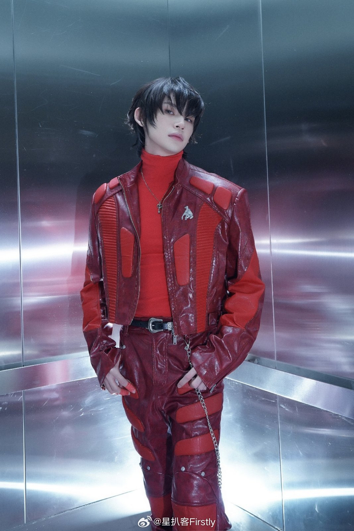 小鬼王琳凯这个发型 你开心就好|王琳凯|小鬼|开心就好_新浪新闻