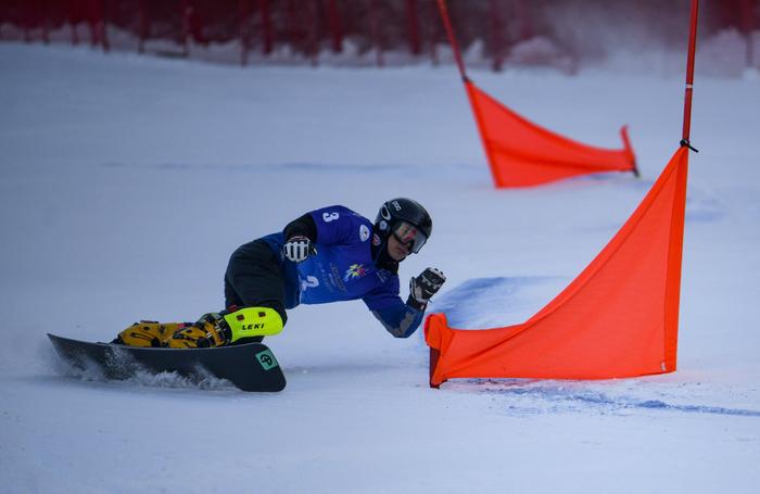 全國單板滑雪平行項目錦標賽暨十四冬資格賽平行大回轉男子青年組賽況