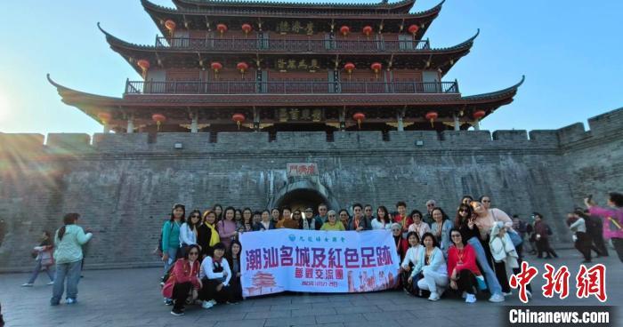 香港九龍婦女聯會供圖據瞭解,交流團一行實地走訪了汕頭市和潮州市等