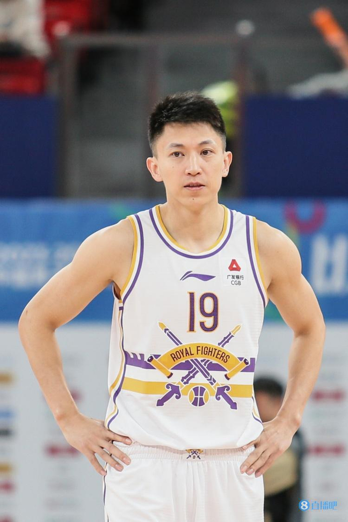 人物| 刘晓宇完成cba第600场感慨良多 尽最大能力帮助球队|刘晓宇|cba