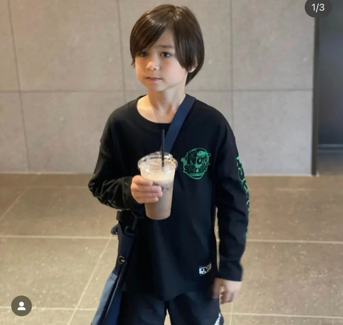 不足十岁粉丝百万?|本特利|威廉|表情包_新浪新闻