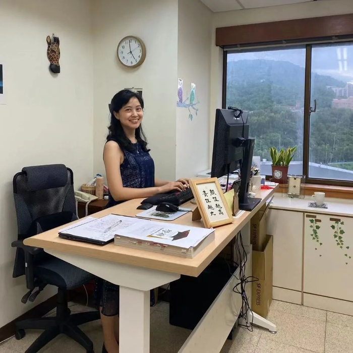 图 | 姜以琳在办公室
