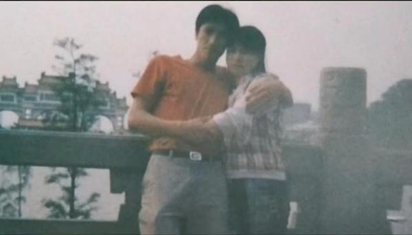 庆祥叔和海绵婶的合照，摄于2007年